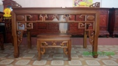 Bàn thờ gia tiên gỗ quý tự nhiên