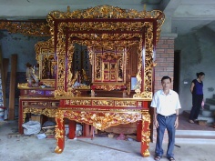 Sập thờ và Y Môn