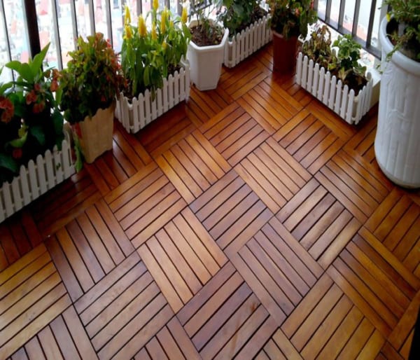 Thi công sàn gỗ vỉ nhựa