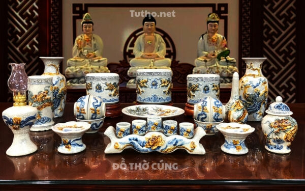 nghệ thuật sắp xếp bàn thờ truyền thống